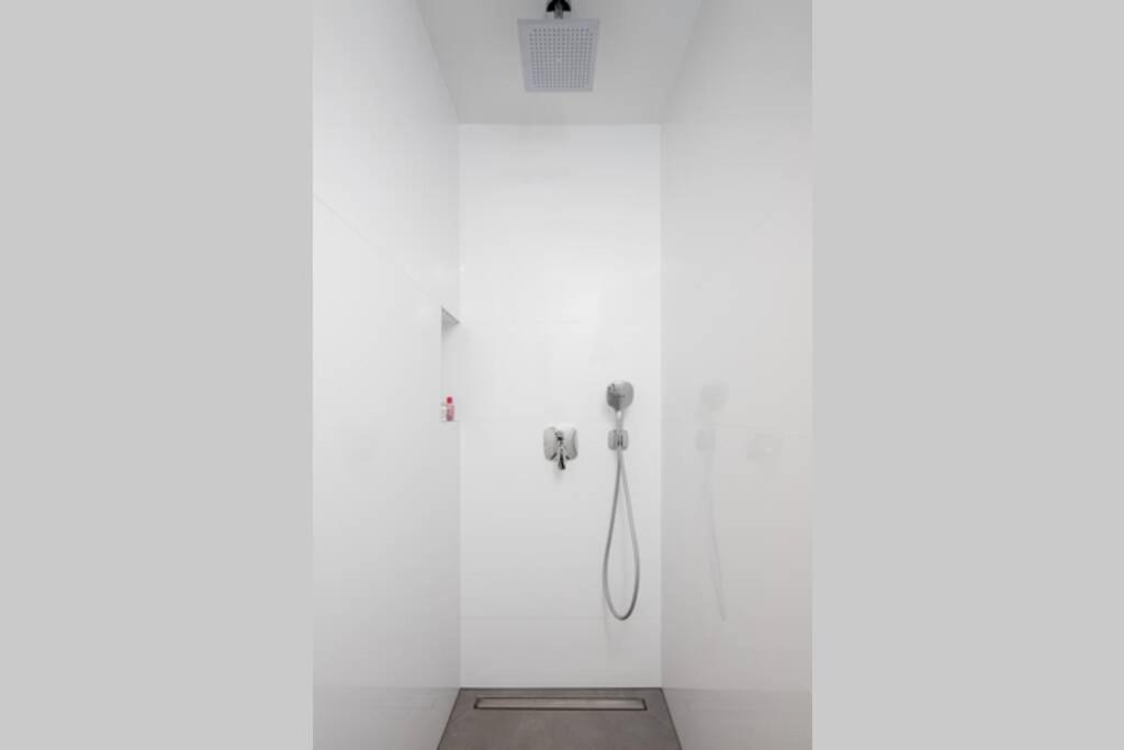 Holiday In Bol **** Green Apartment ภายนอก รูปภาพ